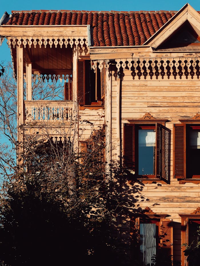 A beautifully detailed traditional Ottoman-style wooden house in İstanbul, Türkiye.
